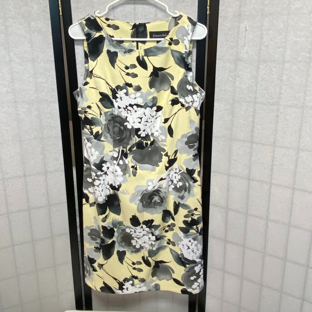 Connected Apparel Floral Sheath Dress Pale Yellow Grey Sleeveless Fitted 12